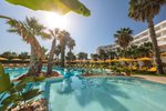 Vedere la piscină