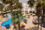 Piscină