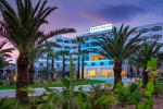 Intrarea la hotel