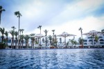 Vedere la piscină