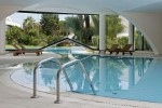 Piscină interioară