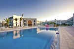 Piscină