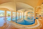 Piscină interioară