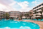 Piscină