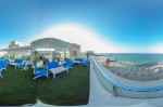 Vedere de pe terasă la plajă
