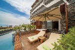 Hotel La Blanche Island