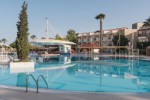 Hotel cu piscina