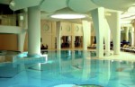 Piscină interioară