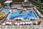 Piscină