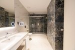 Hotel Granada Luxury Red