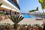 Piscină