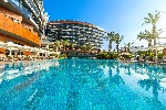 Piscină