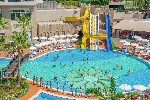 Piscină