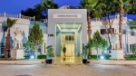 Intrarea la hotel