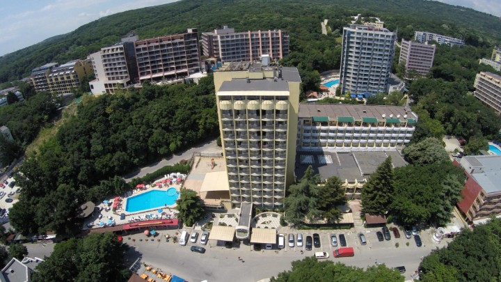 Vedere aeriană a hotelului