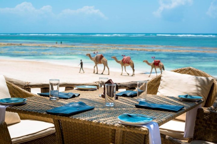 Swahili Beach Resort, Coasta Kenyana, Diani Beach | DerTour