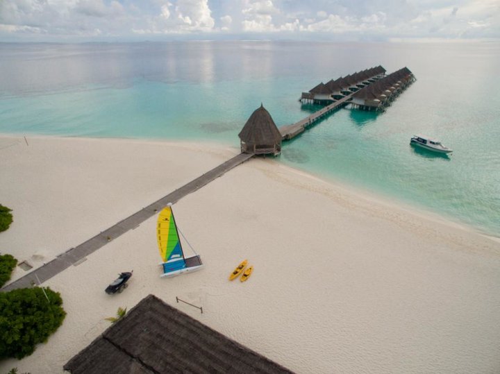 Angaga Island Resort & Spa – fotka 4