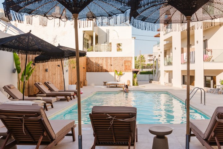 Piscină