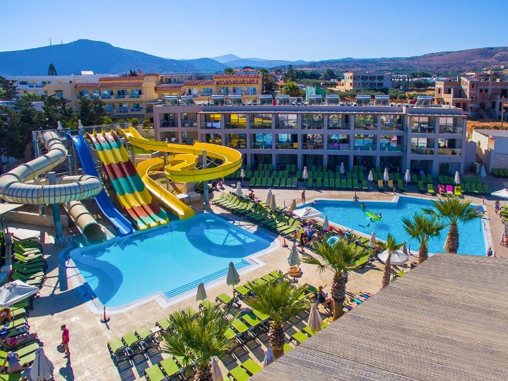 Parc acvatic în hotel