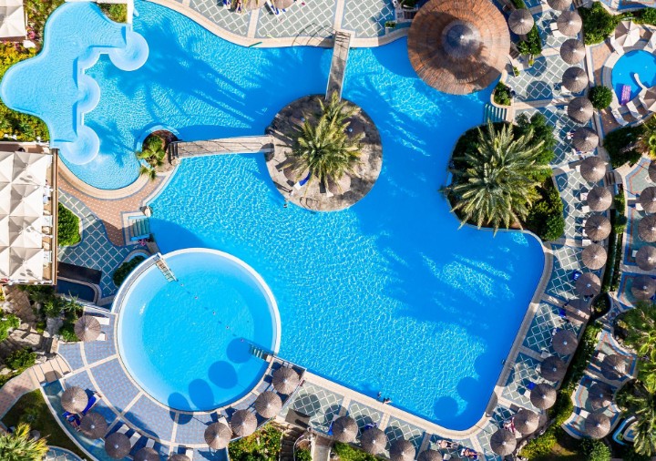 Piscină
