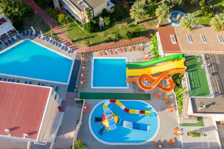 Parc acvatic - dronă