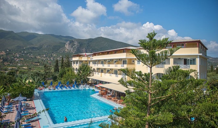 Hotel KOUKOUNARIA HOTEL & SUITES