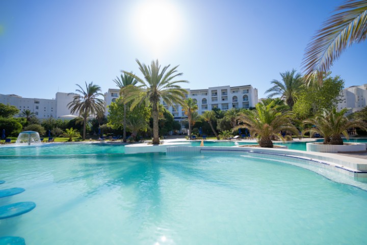 Piscină