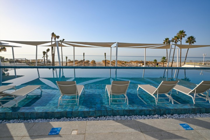 Piscină