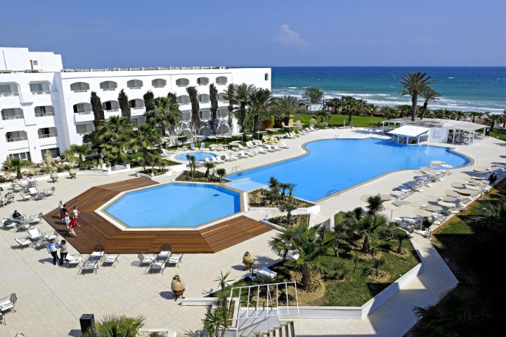 Vedere la piscină