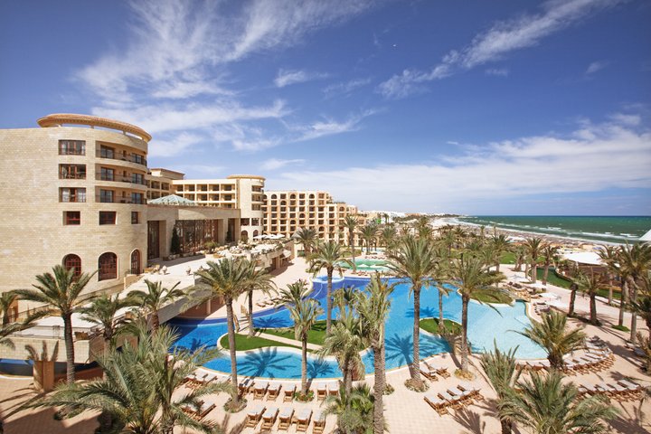 Mövenpick Resort & Marine Spa – fotka 1