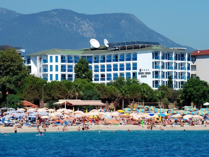 Hotel Grand Zaman Beach